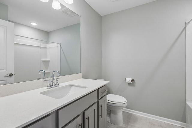 182 Oasis Dr, La Vergne, TN 37086
