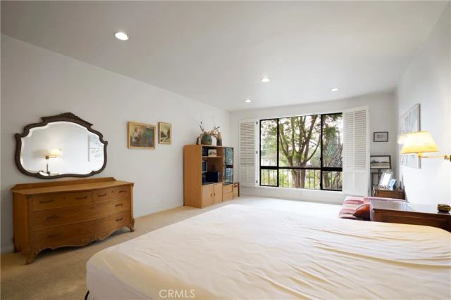 4454 Ventura Canyon 105, Sherman Oaks, CA 91423