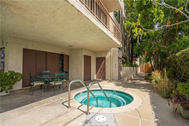 4454 Ventura Canyon 105, Sherman Oaks, CA 91423