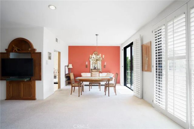 4454 Ventura Canyon 105, Sherman Oaks, CA 91423