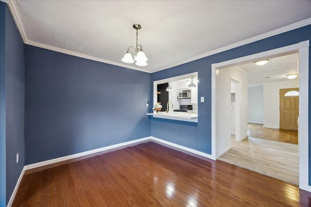 1136 Oak Tree Drive, Houston, TX 77055