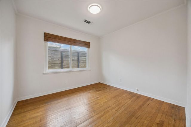 1136 Oak Tree Drive, Houston, TX 77055