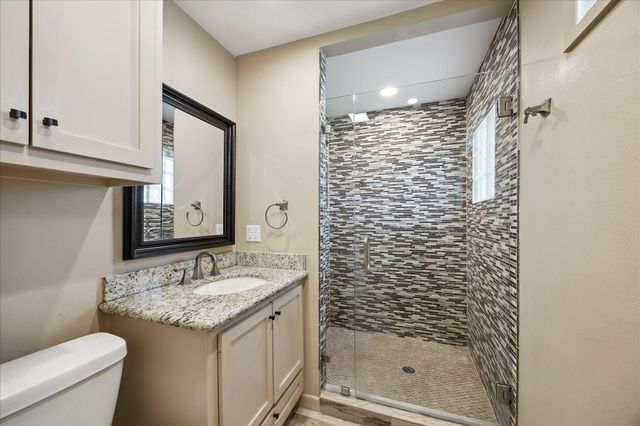 1136 Oak Tree Drive, Houston, TX 77055