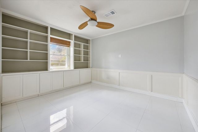 1136 Oak Tree Drive, Houston, TX 77055