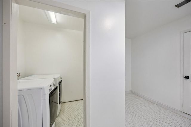 1136 Oak Tree Drive, Houston, TX 77055