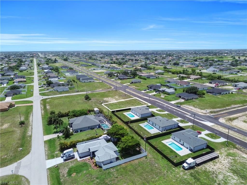 107 Diplomat PKWY E, CAPE CORAL, FL 33909 — exterior