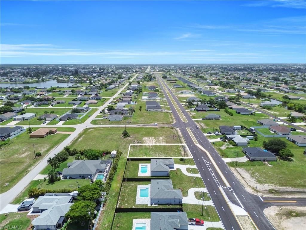 107 Diplomat PKWY E, CAPE CORAL, FL 33909 — photo 2