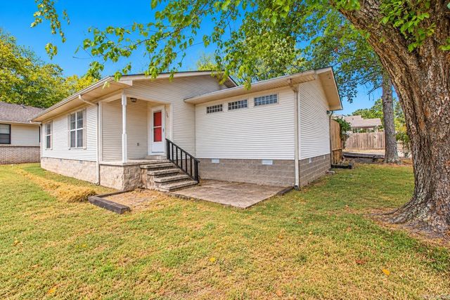 524 E North Street, Benton, AR 72015