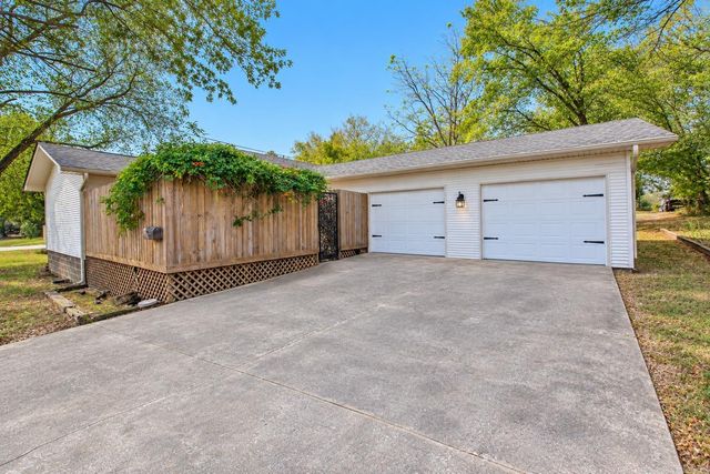 524 E North Street, Benton, AR 72015