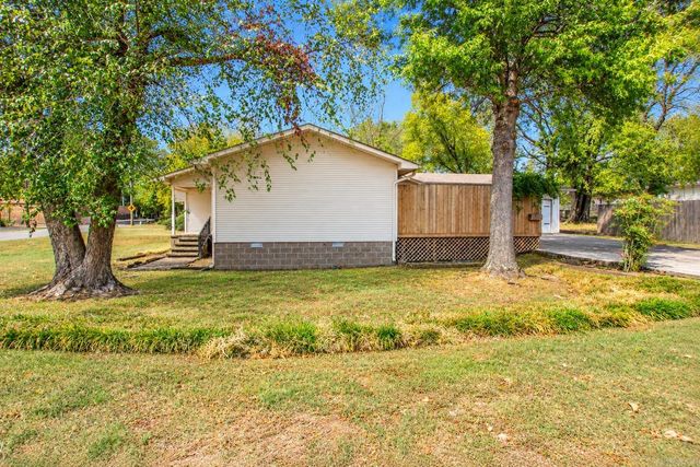 524 E North Street, Benton, AR 72015