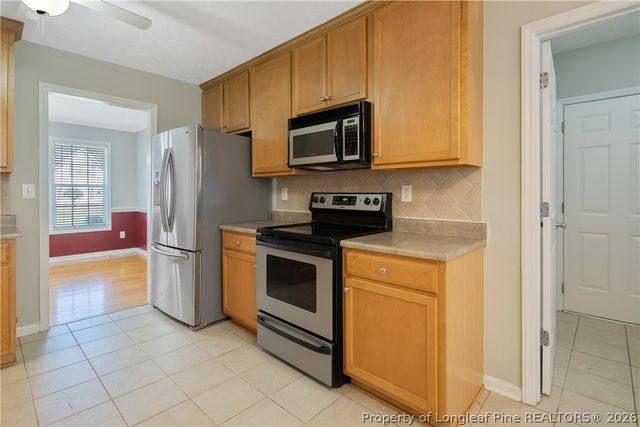 2451 Canford Lane, Fayetteville, NC 28304