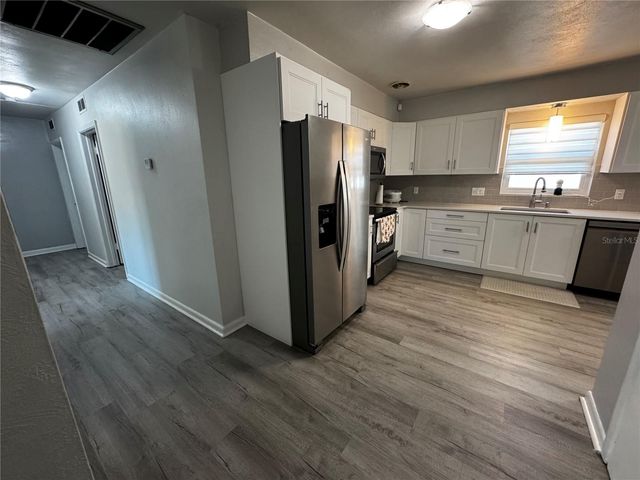 6914 N OLA AVENUE, Tampa, FL 33604