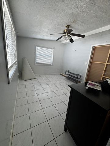 6914 N OLA AVENUE, Tampa, FL 33604