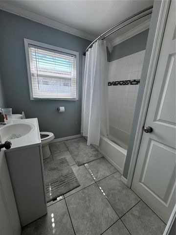 6914 N OLA AVENUE, Tampa, FL 33604