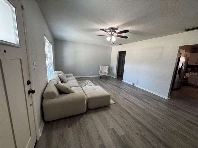 6914 N OLA AVENUE, Tampa, FL 33604