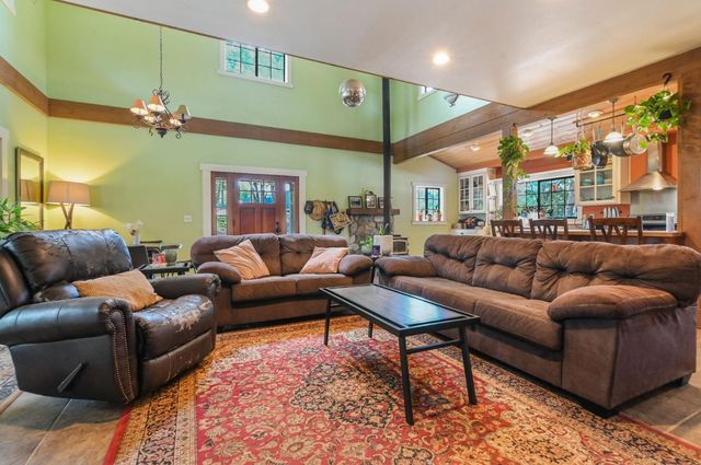 6640 Railroad Flat Rd, Mountain Ranch, CA 95246