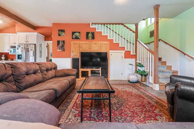 6640 Railroad Flat Rd, Mountain Ranch, CA 95246