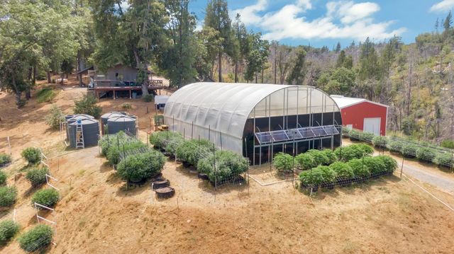 6640 Railroad Flat Rd, Mountain Ranch, CA 95246