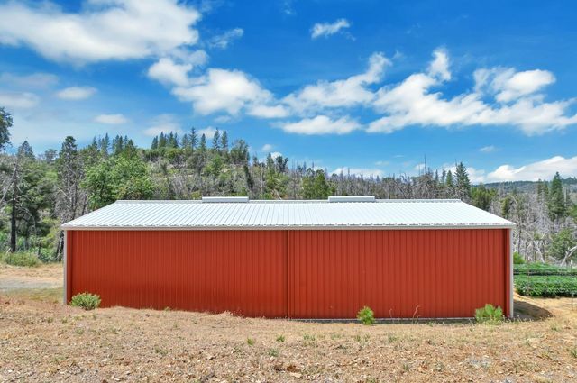 6640 Railroad Flat Rd, Mountain Ranch, CA 95246
