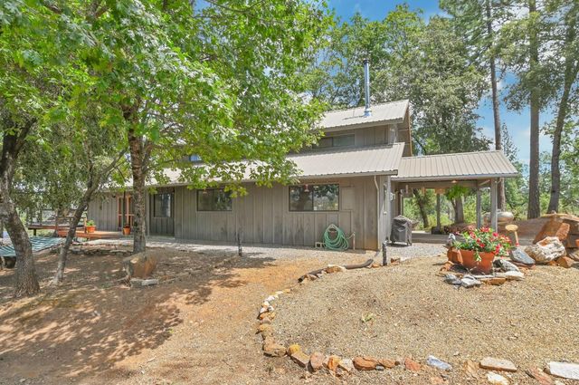 6640 Railroad Flat Rd, Mountain Ranch, CA 95246