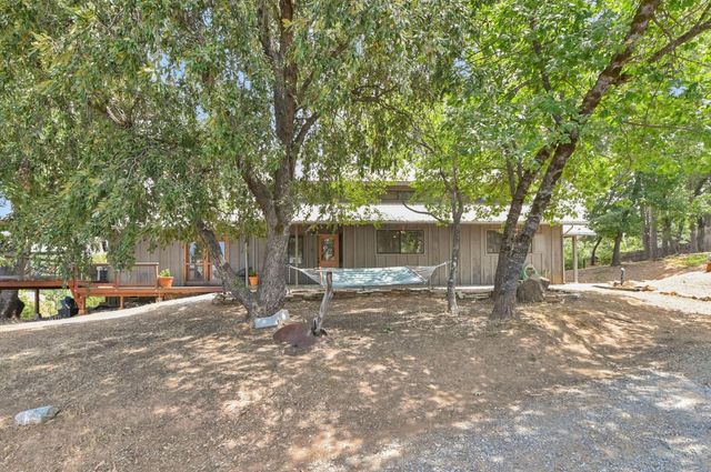 6640 Railroad Flat Rd, Mountain Ranch, CA 95246