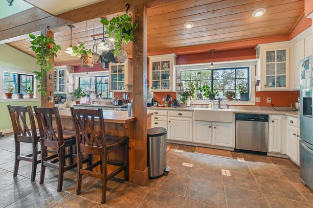 6640 Railroad Flat Rd, Mountain Ranch, CA 95246