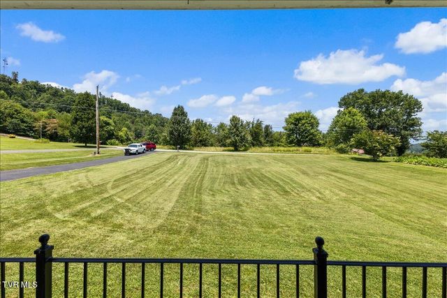 164 Ramsey Drive, Gray, TN 37615