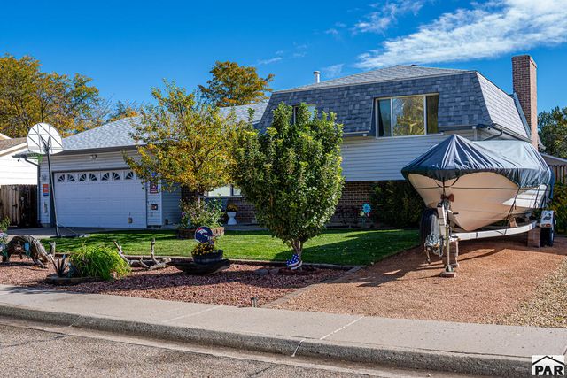 144 Regency Blvd, Pueblo, CO 81005
