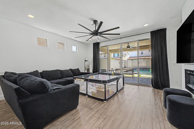 20979 W Palm Lane, Buckeye, AZ 85396