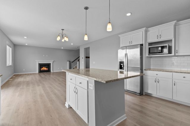 9188 Maas Circle, Minnetrista, MN 55375