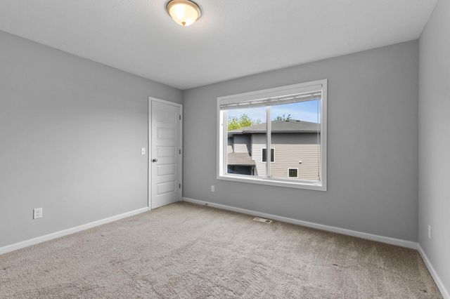 9188 Maas Circle, Minnetrista, MN 55375