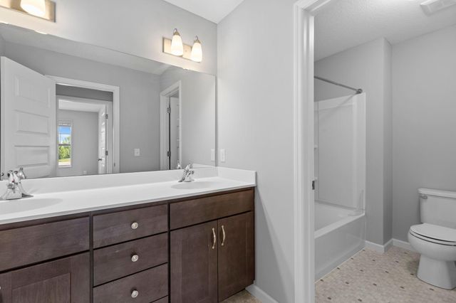 9188 Maas Circle, Minnetrista, MN 55375