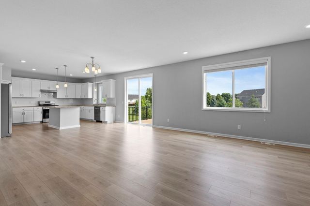 9188 Maas Circle, Minnetrista, MN 55375
