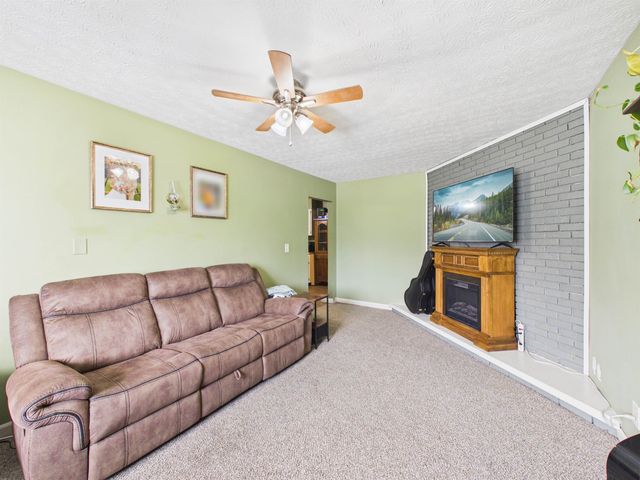 1623 Township Road 158, Chesapeake, OH 45619