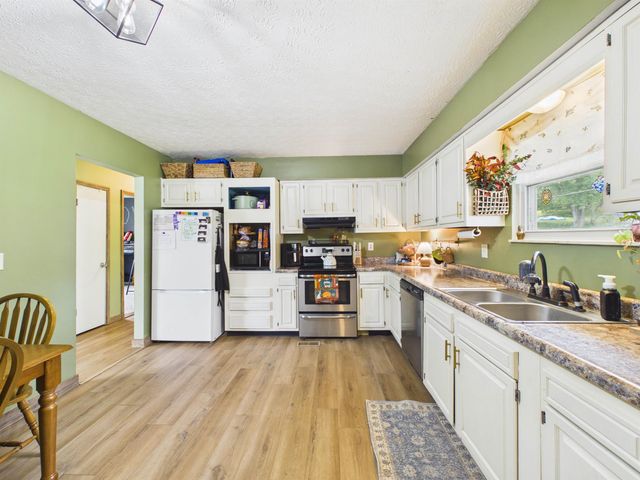1623 Township Road 158, Chesapeake, OH 45619