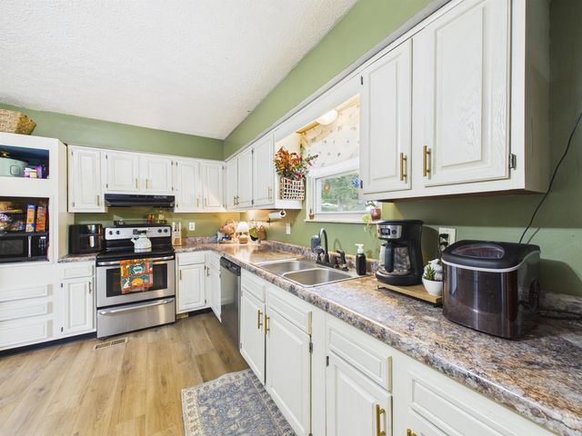 1623 Township Road 158, Chesapeake, OH 45619