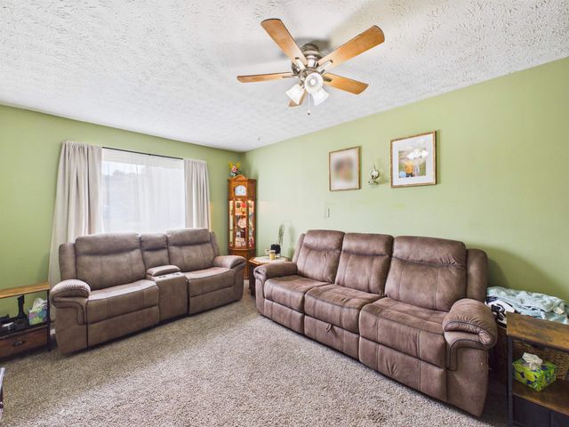 1623 Township Road 158, Chesapeake, OH 45619