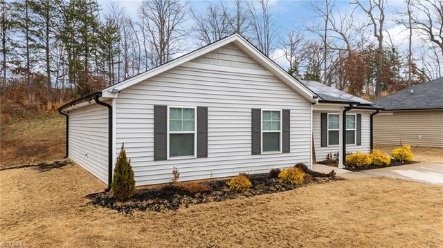 3149 Misty Ridge Drive, Winston-salem, NC 27107