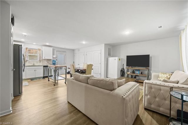 3149 Misty Ridge Drive, Winston-salem, NC 27107