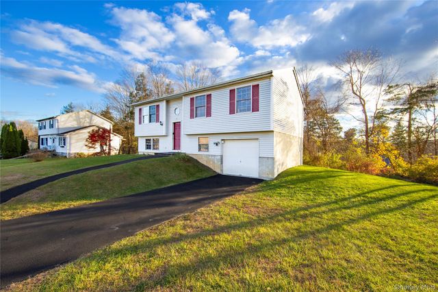 9 Nicole Lane, Wingdale, NY 12594