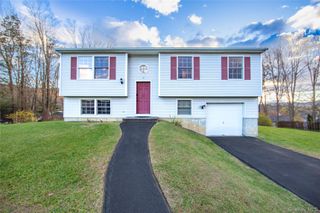 9 Nicole Lane, Wingdale, NY 12594