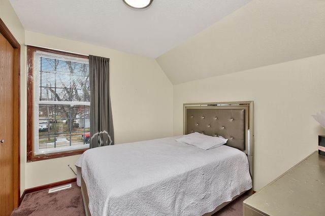 2101 Lyon Street, Des Moines, IA 50317