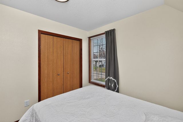 2101 Lyon Street, Des Moines, IA 50317