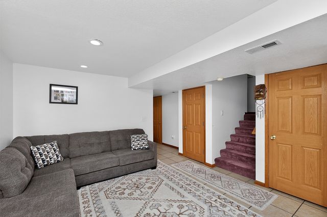 2101 Lyon Street, Des Moines, IA 50317