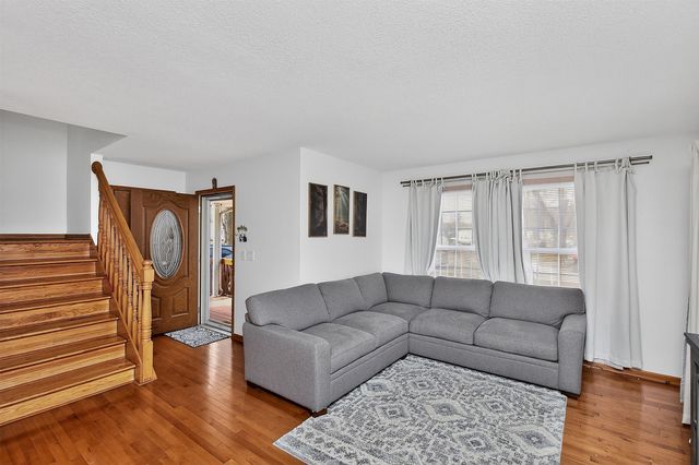 2101 Lyon Street, Des Moines, IA 50317