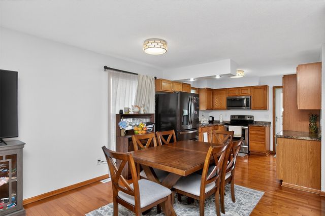 2101 Lyon Street, Des Moines, IA 50317