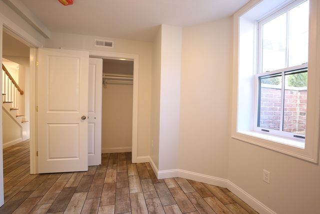 19 Lincoln Ave 19, Somerville, MA 02145