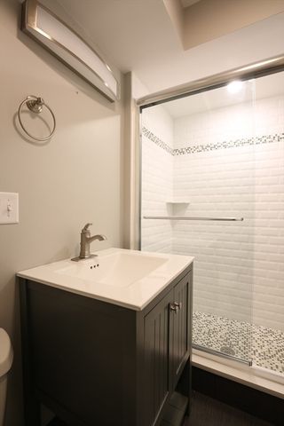 19 Lincoln Ave 19, Somerville, MA 02145