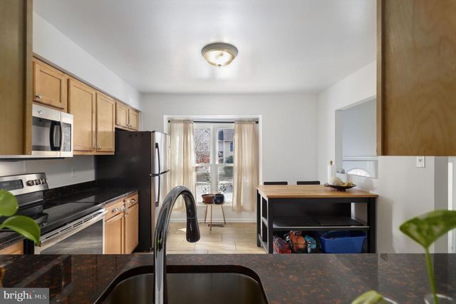 24 KINSMAN VIEW CIR, Silver Spring, MD 20901