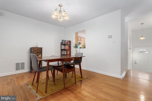 24 KINSMAN VIEW CIR, Silver Spring, MD 20901